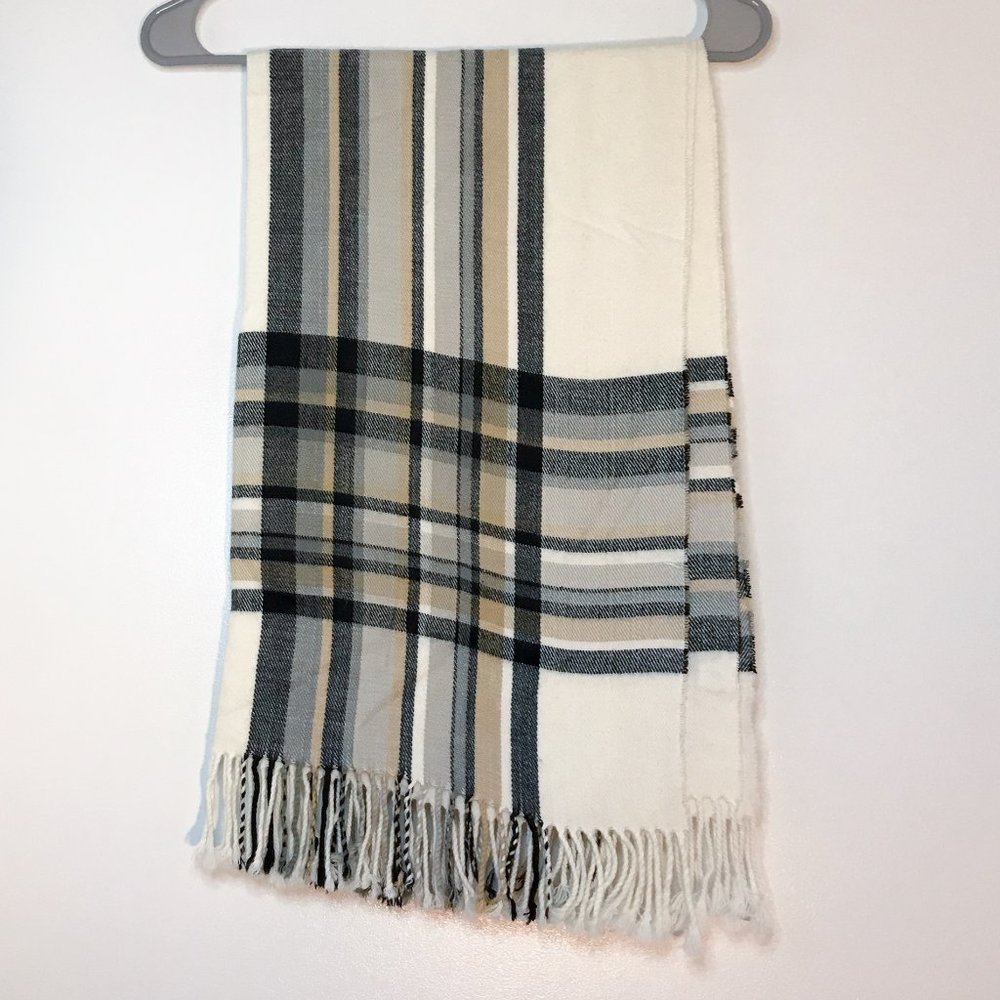 Plaid scarf